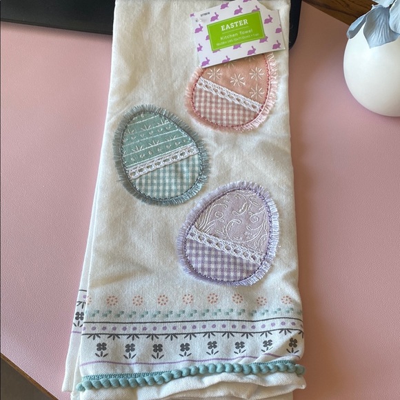 NWT Easter Egg Embroidered Tea Towel, faux flowers and ornament - Picture 2 of 9